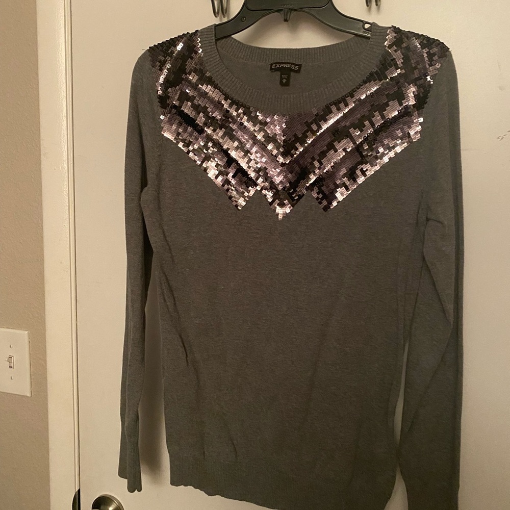 Grey Express shirt with sparkle